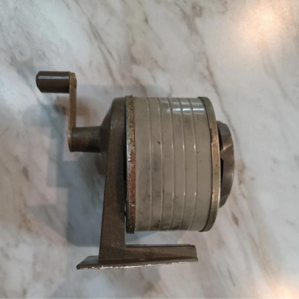 VTG Pencil Sharpener Apsco Giant Type 3A Hand Crank 6-Hole Wall Desk Mount